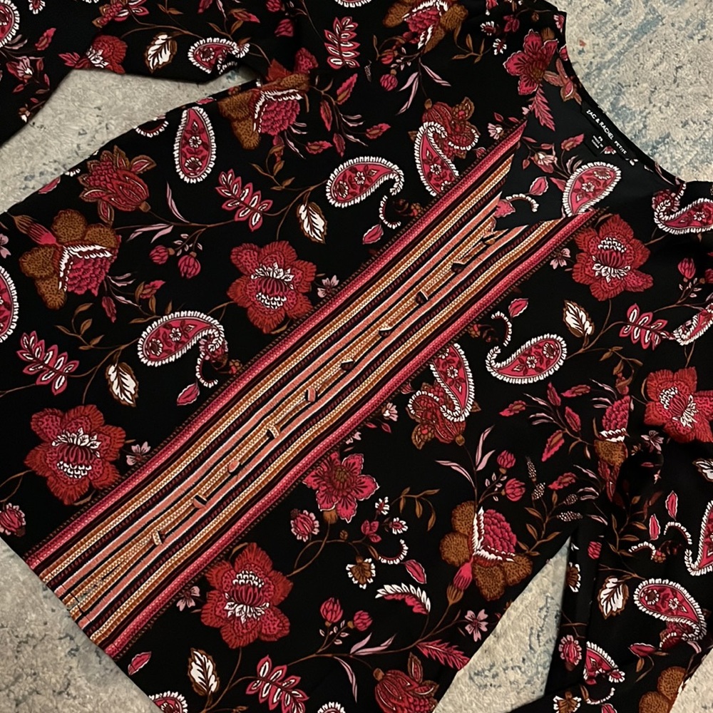 NWT ZAC & RACHEL TOP - Picture 2 of 4